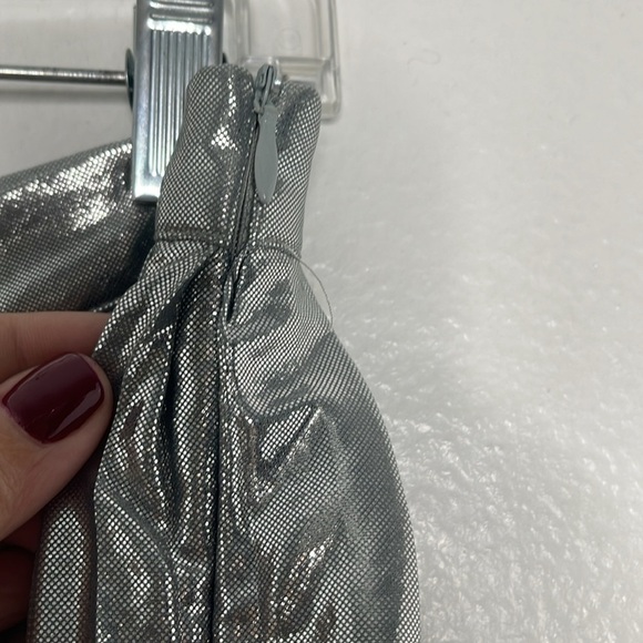 ModCloth Silver Metallic Pleated Tiered Skirt Size Large - Picture 4 of 7